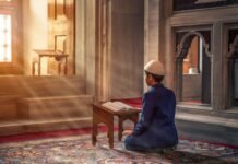 Adab Membaca Al-Qur’an dan Adab Berdoa