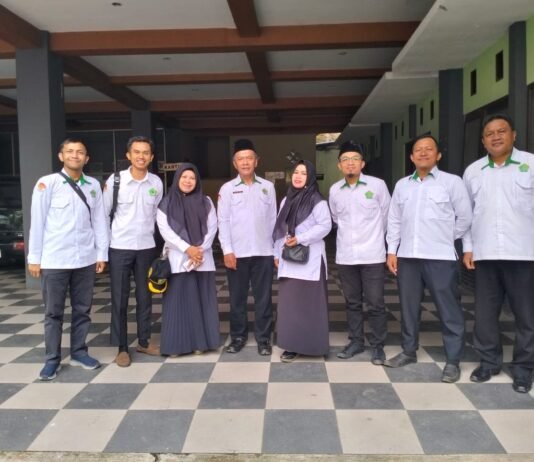 MTsN 1 Kota Bandung Ambil Bagian dalam Peringatan Hari Amal Bakti Kemenag ke-80