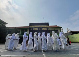 Perkuat Pemahaman Ibadah, MTsN 1 Kota Bandung Gelar Ujian Manasik Haji