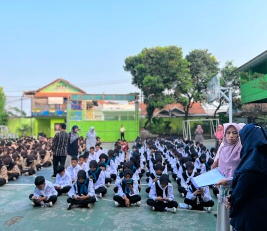 MTsN 1 Kota Bandung Perkuat Karakter Siswa Melalui Evaluasi Kegiatan Ko-Kurikuler