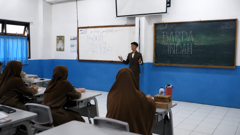 Dari Kota Bandung Menuju Tasikmalaya, Salman Siap Harumkan Nama Madrasah