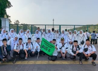 Menggema di Monas, Guru dan Tendik MTs Negeri 1 Kota Bandung Ikuti Zikir dan Doa Kebangsaan