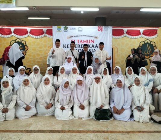 Dari Masjid Agung Bandung, MTsN 1 Kota Bandung Teguhkan Spiritualitas dan Nasionalisme Pendidik