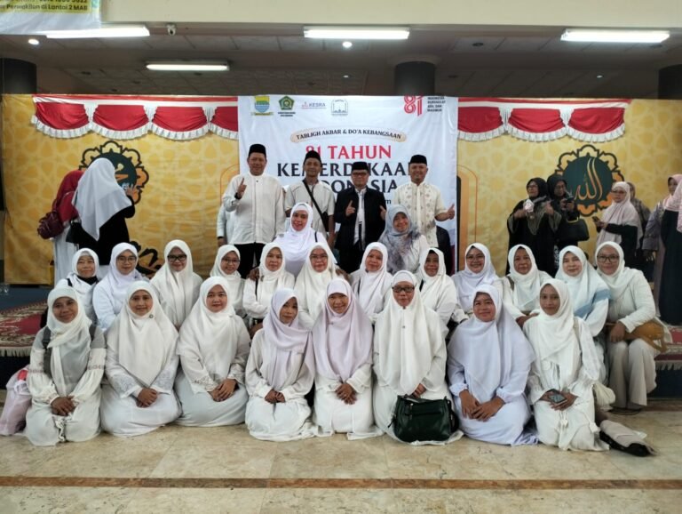 Dari Masjid Agung Bandung, MTsN 1 Kota Bandung Teguhkan Spiritualitas dan Nasionalisme Pendidik