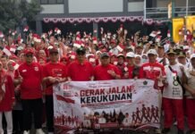 Langkah Bersama untuk Kerukunan, ASN MTsN 1 Kota Bandung Semarakkan Gerak Jalan