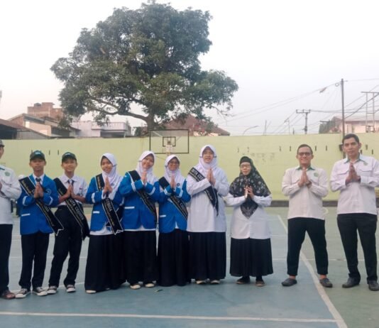 Dari Gerbang Madrasah, Senyum Duta Ceria Sambut Awal Pekan
