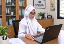 Perkuat Pembelajaran, Guru MTsN 1 Kota Bandung Ikuti Bimtek IKM