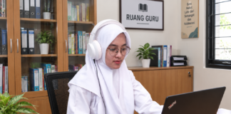 Perkuat Pembelajaran, Guru MTsN 1 Kota Bandung Ikuti Bimtek IKM